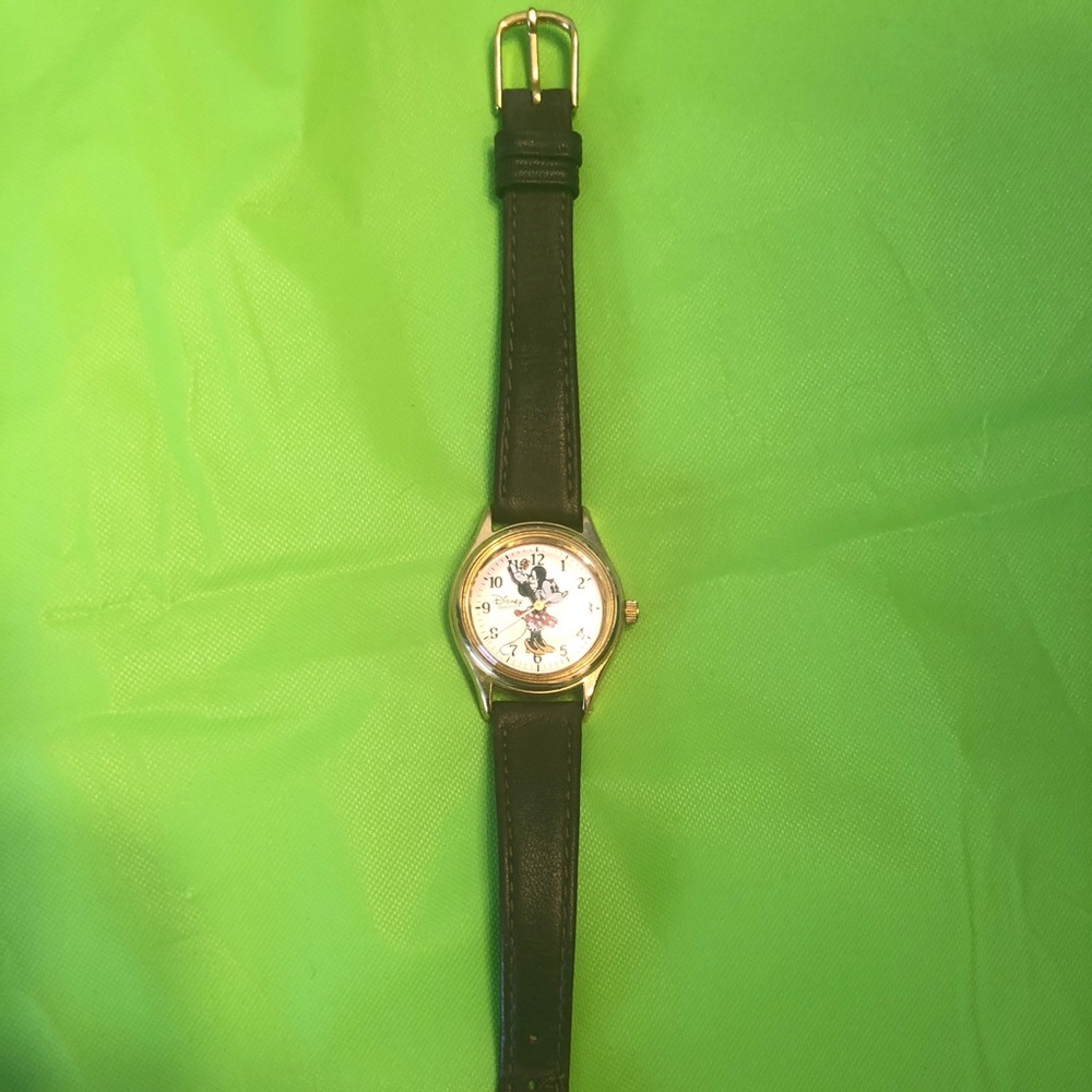 Disney Time Works Watch - Picture 2 of 3
